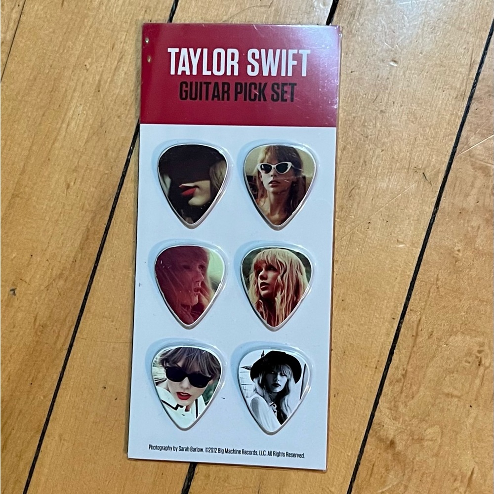 Taylor Swift Guitar Picks - Unopened!